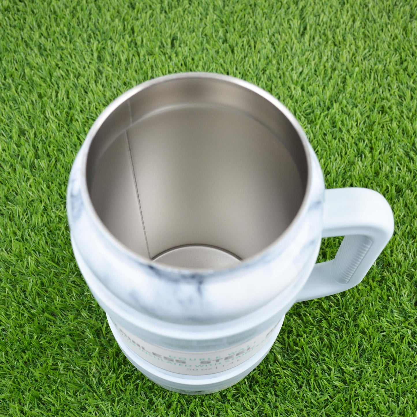 Double wall stainless steel bottle Vacuum insulated with stainless steel liner 50 oz 1.4L