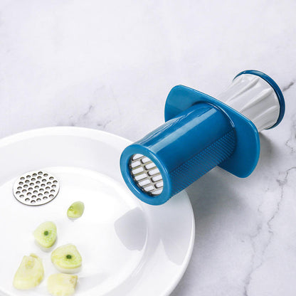 High Quality Plastic Manual Onion Garlic Presser Chopper Syringe Pressure Garlic Chopper