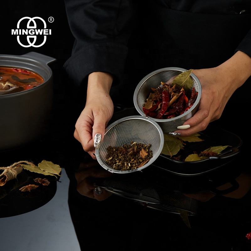 Stainless Steel Tea Strainer Extra Fine Mesh Spice Tea Filter with Extended Chain Hook for Loose Leaf