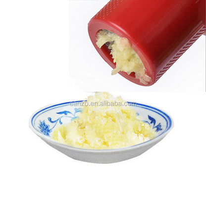 High Quality Plastic Manual Onion Garlic Presser Chopper Syringe Pressure Garlic Chopper